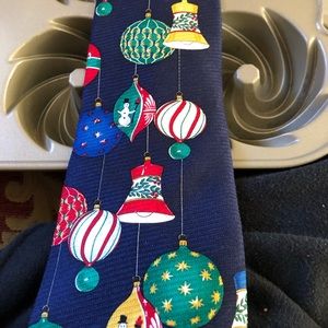 Christmas tie